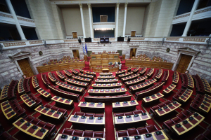 Ο νέος εμφύλιος πόλεμος μεταξύ των συνταγματολόγων για το Σύνταγμα και την Προανακριτική