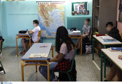 Δερμιτζάκης: Πρέπει να κάνουμε ό,τι μπορούμε για να μείνουν ανοιχτά τα σχολεία
