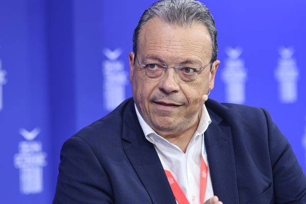 Σκληρό «μαρκάρισμα» σε Μητσοτάκη για υποκλοπές και προοδευτικές πρωτοβουλίες