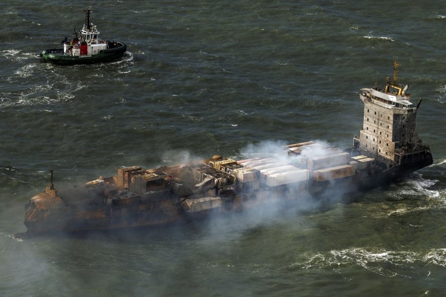 Βόρεια θάλασσα: Η στιγμή της σύγκρουσης του φορτηγού πλοίου με το τάνκερ (Βίντεο)