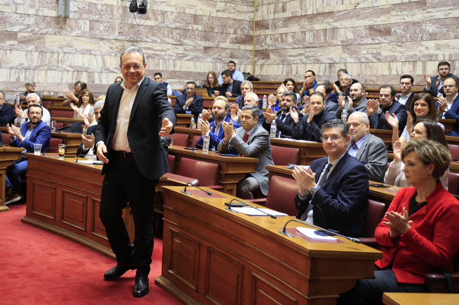 ΣΥΡΙΖΑ: Εγκρίθηκαν ομόφωνα οι προτάσεις Φάμελλου για την ΚΟ