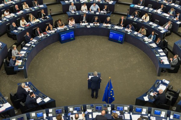 Την επιστροφή πλεονασμάτων 6,4 δισ. ευρώ ψήφισε το ΕΚ