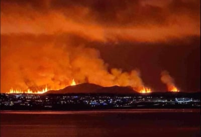Εξερράγη το ηφαίστειο στην Ισλανδία, η στιγμή που λάβα και καπνός καλύπτουν τα πάντα