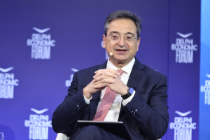Eurobank CEO Says Stability, Not Stimulus, Is Key as Global Uncertainty Grows
