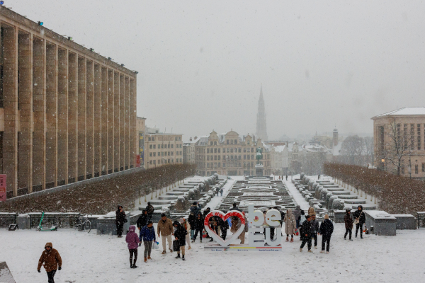 «Ασυνήθιστο και ακραίο»: Τι μαρτυρά το πρώτο χιόνι στην Ευρώπη για τον φετινό χειμώνα