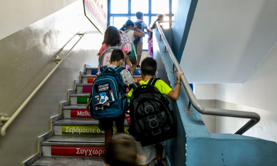 Σήμερα οι ανακοινώσεις για προσλήψεις 24.000 αναπληρωτών εκπαιδευτικών