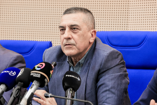 Κουρέτας: Αν ήταν ο κ. Αγοραστός περιφερειάρχης, θα τον είχαν πάει με ελικόπτερο στην εκδήλωση