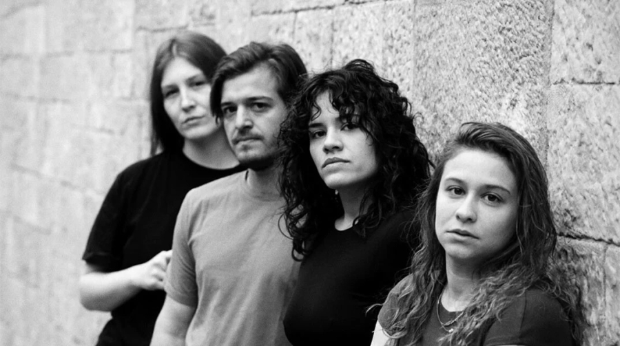 «Ήταν η κακιά η (X)ώρα»: Θεατρική παράσταση για τα Τέμπη βασισμένη σε μαρτυρίες