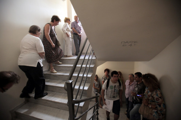 Τέλος οι ουρές στις εφορίες για ληξιαρχικές πράξεις γάμου, γέννησης, διαζυγίου, θανάτου