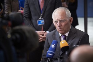 Σόιμπλε: Διευθέτηση «χωρίς σύγκρουση» στην διένεξη με τον Τραμπ για το εμπόριο