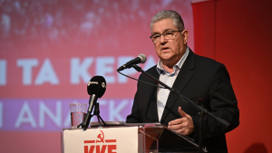 Κουτσούμπας: Ο Μητσοτάκης πρέπει να φύγει και να μην ξαναγυρίσει