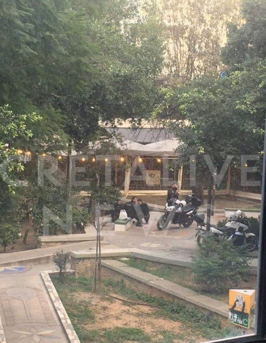 Νέο περιστατικό εγκατάλειψης παιδιού, άφησαν κοριτσάκι σε χαρτόκουτο στο Ηράκλειο