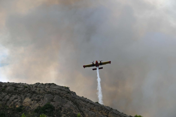 Φωτιά τώρα στο Μουζάκι Ηλείας (Εικόνες - Βίντεο)