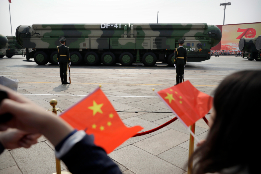 ΗΠΑ και Κίνα ένα βήμα πιο μακριά - Το Πεκίνο εκσυγχρονίζεται και αδιαφορεί για την αποπυρηνικοποίηση