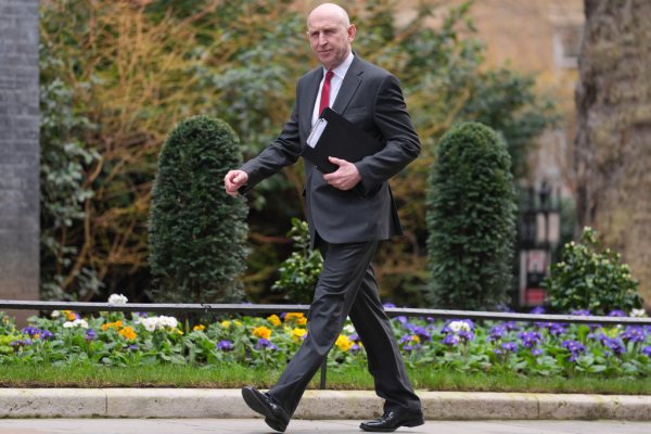 «Αναχαιτίστηκαν δύο πύραυλοι προς την Κύπρο», λέει ο Βρετανός υπ. Άμυνας