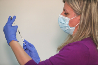 Εμβολιασμοί για τον κορονοϊό, χωρίς ραντεβού, στη Θεσσαλονίκη