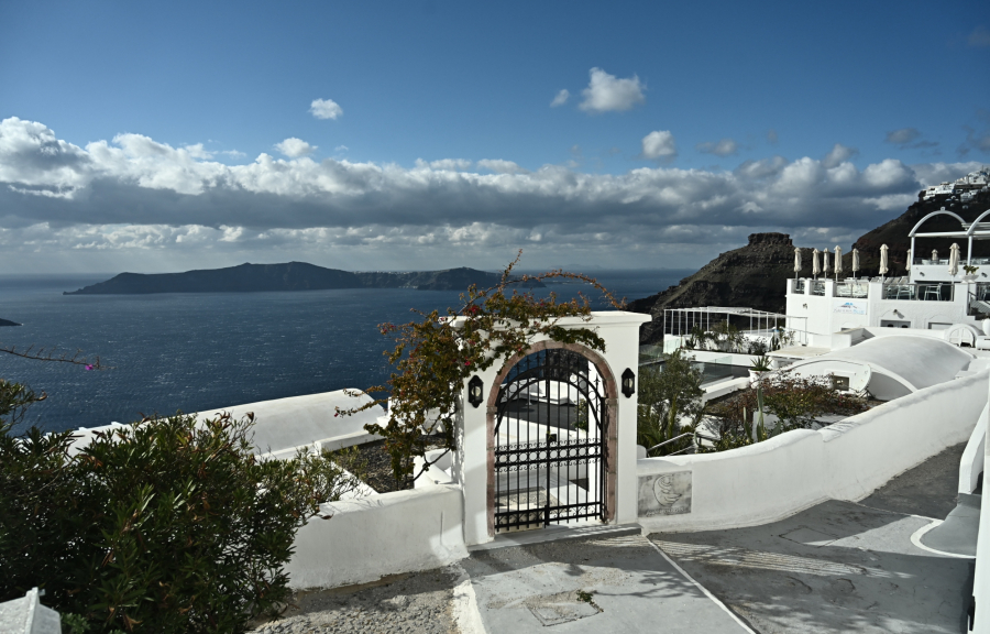 Σεισμοί στη Σαντορίνη: Συνεδριάζουν οι επιτροπές - Σήμερα οι αποφάσεις για τα σχολεία