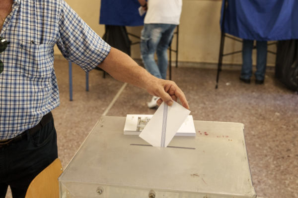 Δημοσκόπηση Marc: «Μαύρη τρύπα» τα μέτρα της ΔΕΘ για τη ΝΔ (27,5%) - 14% ΕΛΑΣ, 10,1% ΠΑΣΟΚ, άνετη είσοδος Σαμαρά στη Βουλή