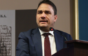 Κώστας Τσουκαλάς: Δεν μπορεί ο ιστορικός χώρος να είναι ξέφραγο αμπέλι σε επιθετικές εμπορικές πρακτικές
