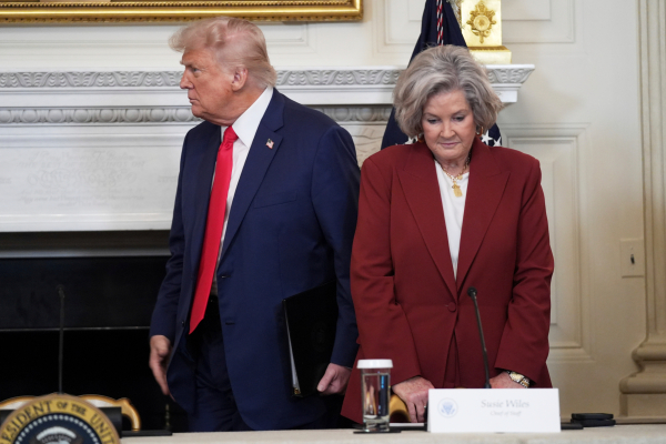 Ο Τραμπ «έχει την προσωπικότητα ενός αλκοολικού» - Σάλος από τα σχόλια της προσωπάρχη του, Σούζι Γουάιλς