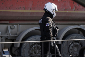 Σακελλαρίδης για ξυλοδαρμό 20χρονου: Γνώριμο το μοτίβο της αστυνομικής βίας και της συγκάλυψης