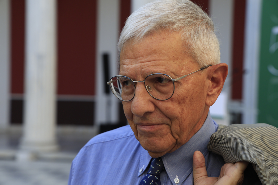 Τάσος Γιαννίτσης: «Το δημογραφικό υπαρξιακή απειλή – Απαιτείται ριζική πολιτική και κοινωνική αλλαγή»