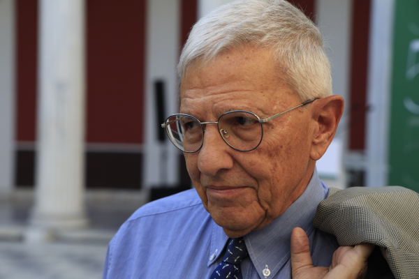 Τάσος Γιαννίτσης: «Το δημογραφικό υπαρξιακή απειλή – Απαιτείται ριζική πολιτική και κοινωνική αλλαγή»