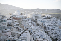Νέο Χωροταξικό για τον Τουρισμό: Τι αλλάζει με τη βραχυχρόνια, προβλέψεις για «ήπια ανάπτυξη»