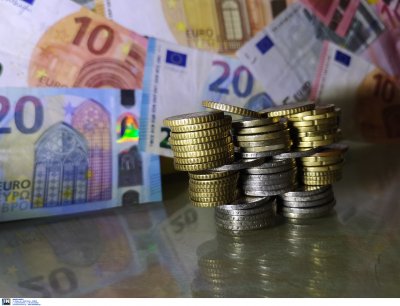Οι δικαιούχοι για το επίδομα 2.400 ευρώ του ΟΑΕΔ - Τα δικαιολογητικά και η αίτηση