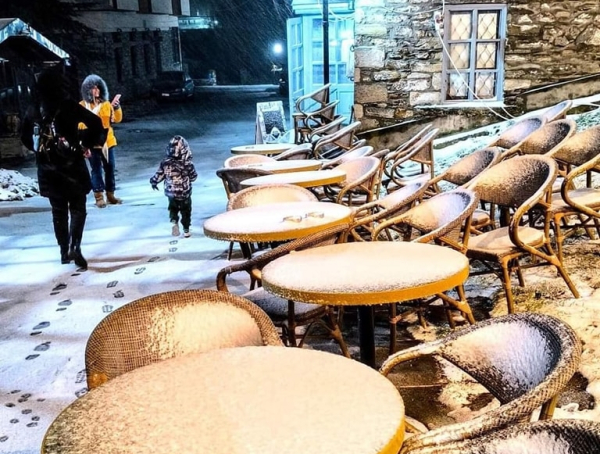 Κακοκαιρία Alexandros: Χιονίζει σε Νυμφαίο, χιονοδρομικό Πισοδερίου και Βασιλίτσα