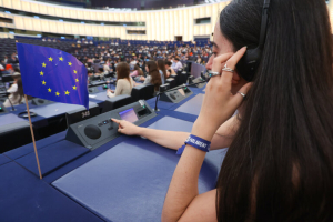 Ευρωπαϊκή εκδήλωση για τη Νεολαία 2025: 9.000 νέοι για τη δημοκρατία της ΕΕ