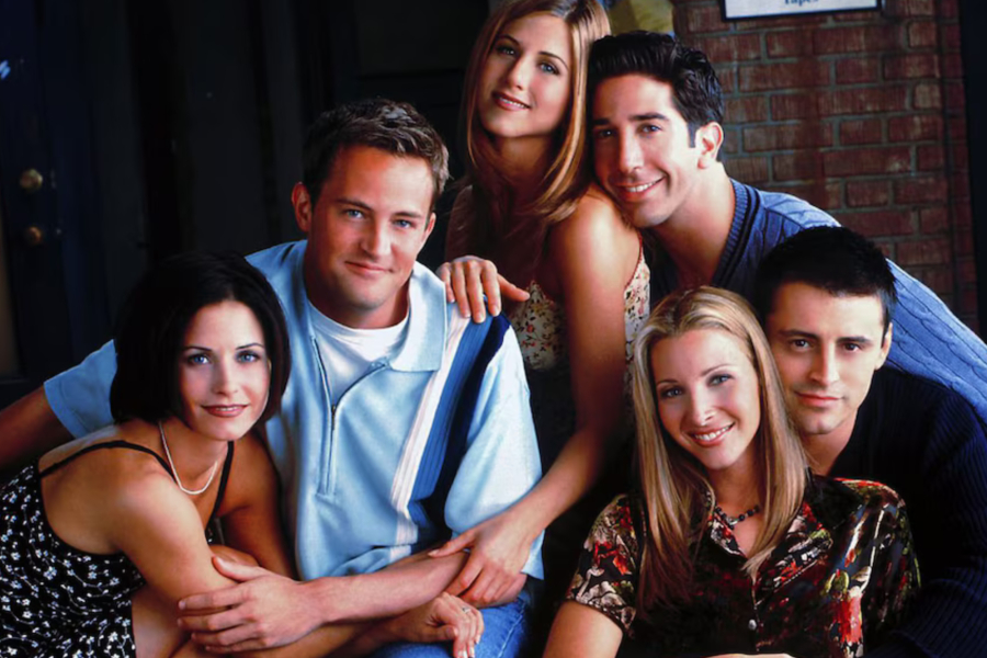 Νέα επίθεση στα «Φιλαράκια» για το «σούπερ-ομοφοβικό» χιούμορ της σειράς