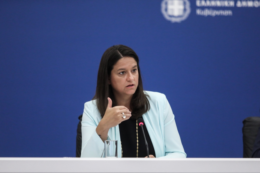 Η Κεραμέως ανέλυσε τους πέντε μεταρρυθμιστικούς άξονες για «να είναι η επόμενη γενιά καλύτερη απ' τη δικιά μας»