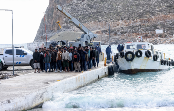 ΚΚΕ για νεκρούς μετανάστες στην Κρήτη: Οι καραβιές των απελπισμένων θα αυξάνονται όσο μαίνεται ο ιμπεριαλιστικός πόλεμος