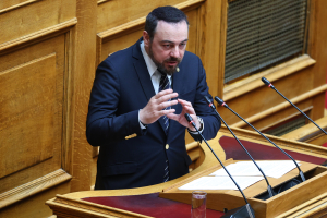 Παρασύρης: Ενεργειακό αδιέξοδο με κυβερνητική υπογραφή - Αντιγράφουν το ΠΑΣΟΚ, όμως αφήνουν την ακρίβεια μέχρι το 2029