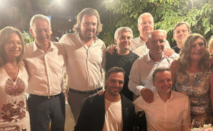 Η «φθινοπωρινή σύναξις των διαφωνούντων» στη βάφτιση της κόρης Πάνα
