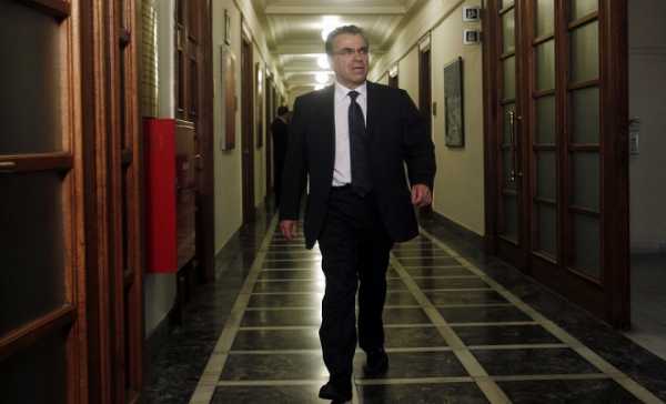 Αποζημίωση θα καταβάλει ο Αργύρης Ντινόπουλος στην περιφερειάρχη Ρένα Δούρου