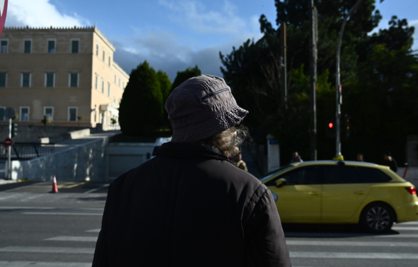 Φοροαφαίμαξη και νέοι «κόφτες» στις λαϊκές ανάγκες προ των πυλών