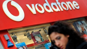 Χωρίς κλήσεις, SMS και πρόσβαση στο internet για 4 ώρες η Vodafone