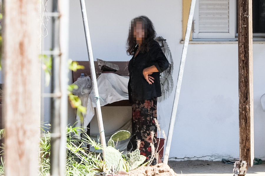 Μαραθώνας: Στο Αυτόφωρο η 68χρονη και ο 36χρονος - «Δεν θυμάμαι πότε πέθανε η μητέρα μου»