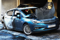 Ύποπτη έκρηξη σε αυτοκίνητο αστυνομικού στα Χανιά