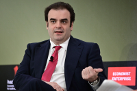 Greek Finance Minister Urges Banks to Put Deposits to Work