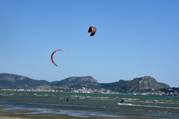 Ο πρόεδρος του Ιστιοπλοϊκού Ομίλου Πατρών μιλά στο Dnews για το 1ο Πανελλήνιο Πρωτάθλημα Formula Kite, Kitefoil &amp; TT:R