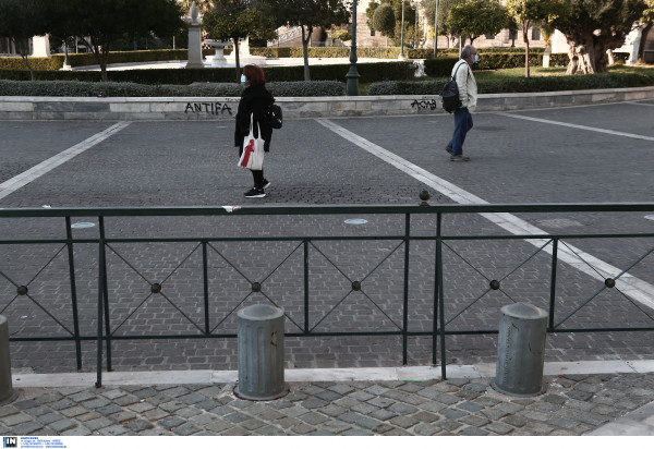 SMS 13033: Πώς να στείλετε αυτόματα μήνυμα χωρίς να ψάχνετε τους κωδικούς