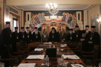 Ιερά Σύνοδος: Η «πατρική προτροπή» για εμβολιασμό, το παράδειγμα που δίνει ο Αρχιεπίσκοπος