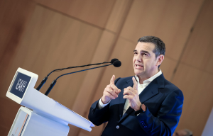 Ό,τι και αν πει το ΠΑΣΟΚ κατηγορεί τον... Τσίπρα!