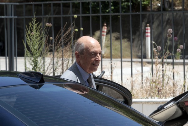 Στη Δικαιοσύνη προσφεύγει ο Κ. Σημίτης για τα περί εμπλοκής του στην υπόθεση Siemens