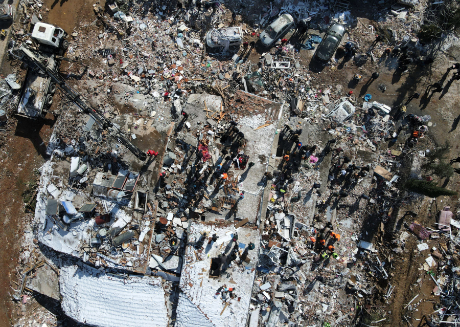 Εφιαλτική πρόβλεψη για τους νεκρούς από τον σεισμό: «Θα είναι περισσότεροι από 30.000»