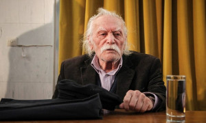 Στο νοσοκομείο ο Μανώλης Γλέζος