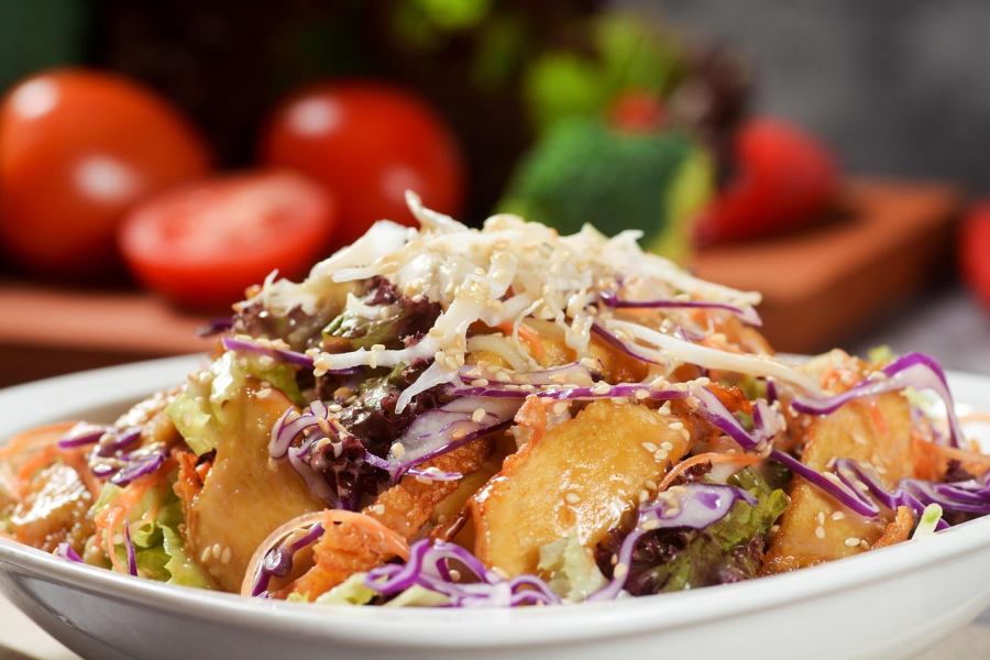 Το κόκκινο αντιφλεγμονώδες λαχανικό που «εξουδετερώνει» τη χοληστερίνη